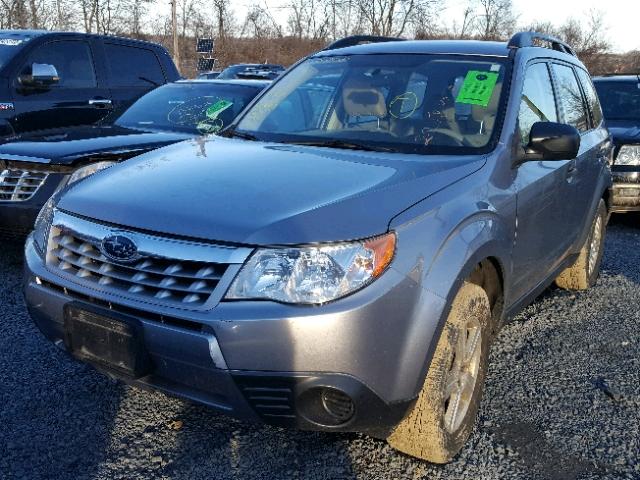 JF2SHABC6BH701856 - 2011 SUBARU FORESTER 2 GRAY photo 2