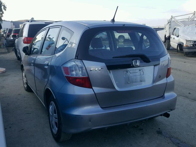 JHMGE8H20AS026705 - 2010 HONDA FIT GRAY photo 3