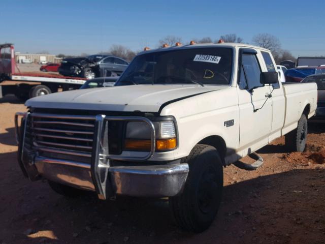 1FTHX25HXRKA89750 - 1994 FORD F250 WHITE photo 2