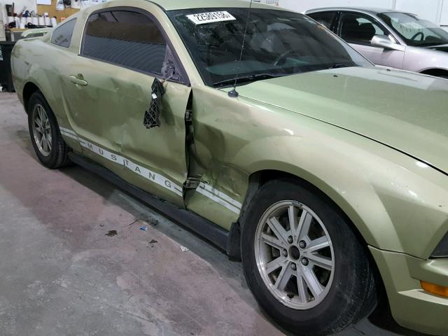 1ZVFT80N365112361 - 2006 FORD MUSTANG GREEN photo 9