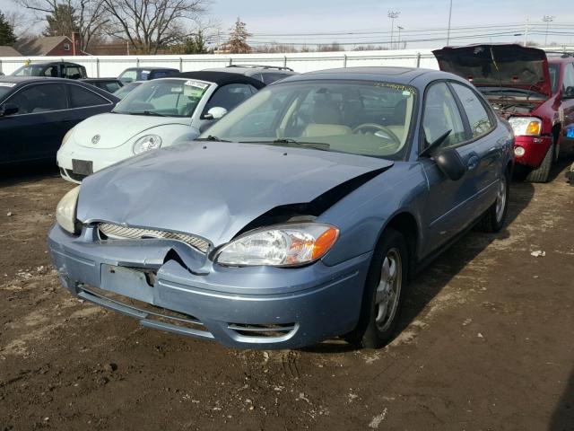 1FAFP532X5A147465 - 2005 FORD TAURUS SE BLUE photo 2