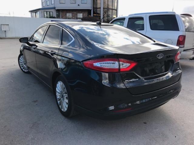 3FA6P0LU2FR216919 - 2015 FORD FUSION SE BLACK photo 3