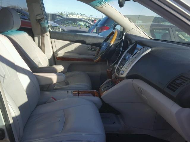 2T2HA31U05C047492 - 2005 LEXUS RX 330 SILVER photo 5