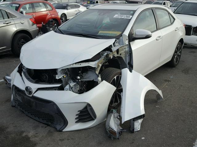 5YFBURHEXHP577220 - 2017 TOYOTA COROLLA L WHITE photo 2