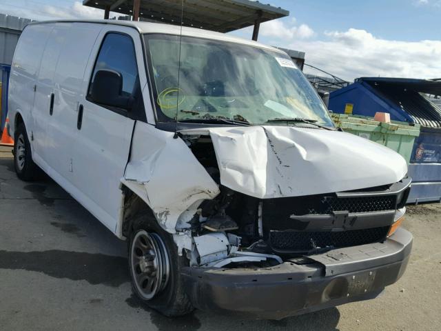 1GCSGAFXXB1105446 - 2011 CHEVROLET EXPRESS G1 WHITE photo 1