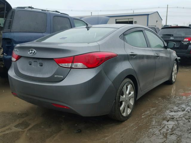 5NPDH4AEXDH275766 - 2013 HYUNDAI ELANTRA GL GRAY photo 4