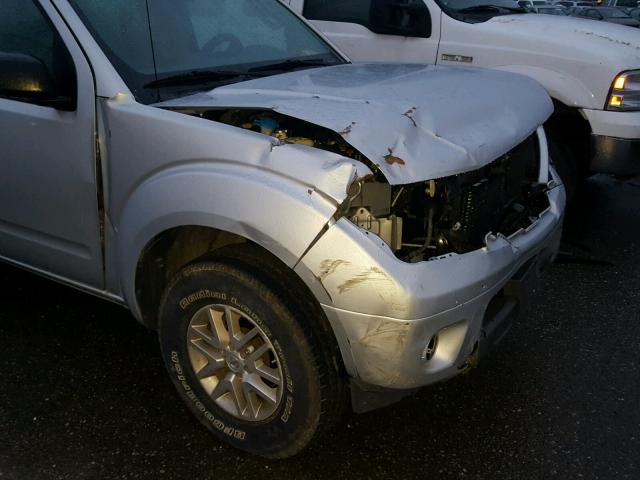 1N6AD0EV1FN744311 - 2015 NISSAN FRONTIER S SILVER photo 9