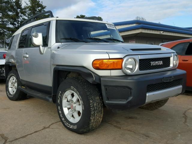 JTEBU11FX70099616 - 2007 TOYOTA FJ CRUISER SILVER photo 1