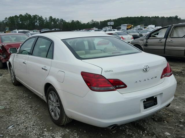 4T1BK36B88U303654 - 2008 TOYOTA AVALON XL WHITE photo 3