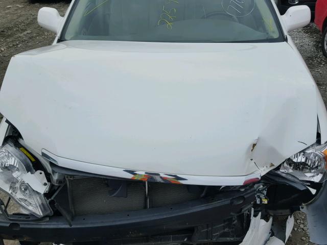 4T1BK36B88U303654 - 2008 TOYOTA AVALON XL WHITE photo 7