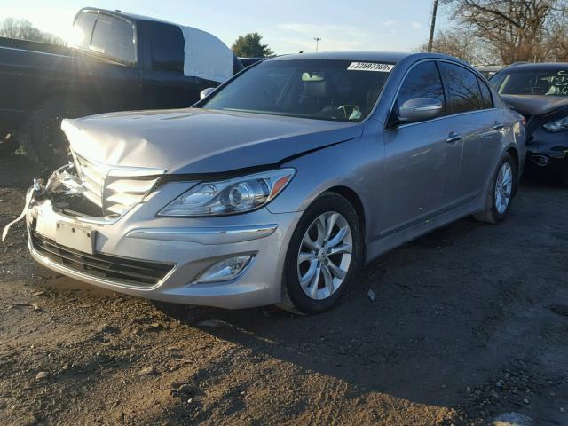 KMHGC4DD9CU204458 - 2012 HYUNDAI GENESIS 3. SILVER photo 2