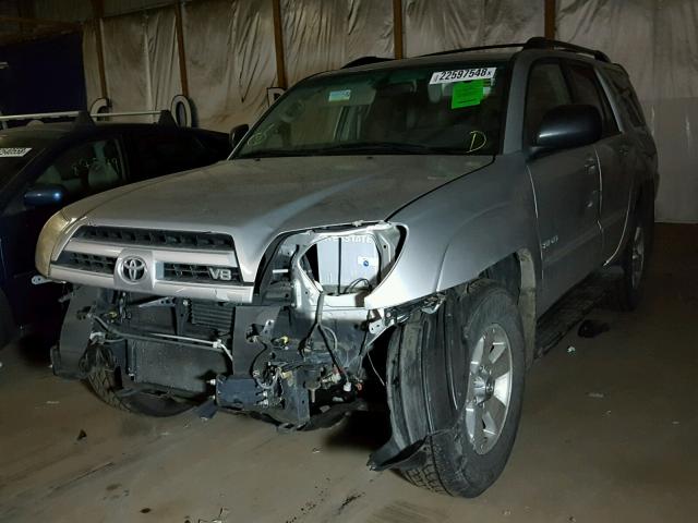 JTEBT14R548015756 - 2004 TOYOTA 4RUNNER SR SILVER photo 2