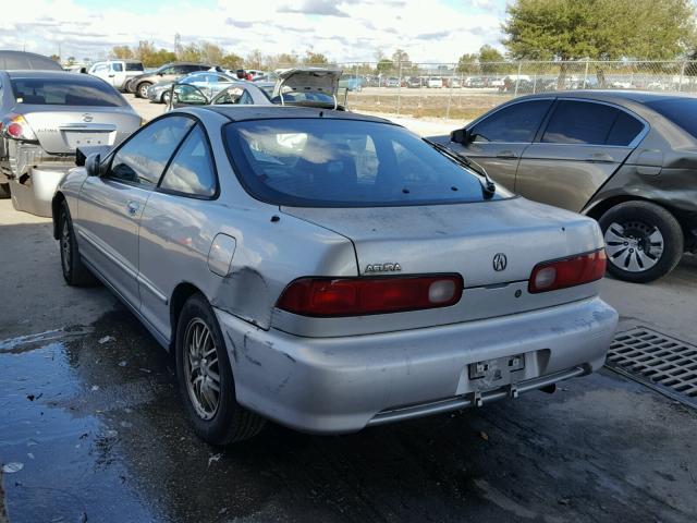 JH4DC4351YS004810 - 2000 ACURA INTEGRA LS SILVER photo 3