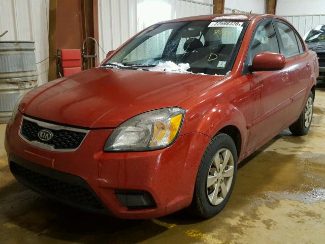 KNADH4A30B6737934 - 2011 KIA RIO BASE RED photo 2