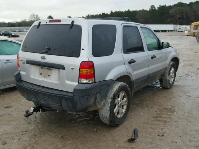 1FMYU03195KB23217 - 2005 FORD ESCAPE XLT GRAY photo 4