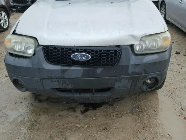 1FMYU03195KB23217 - 2005 FORD ESCAPE XLT GRAY photo 9