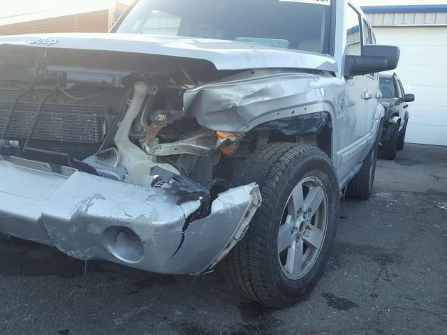 1J8HG58266C193823 - 2006 JEEP COMMANDER SILVER photo 9