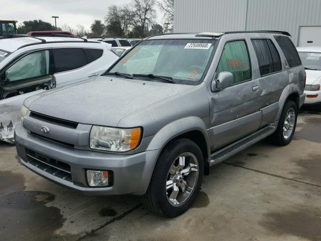 JNRDR09Y51W215128 - 2001 INFINITI QX4 SILVER photo 2