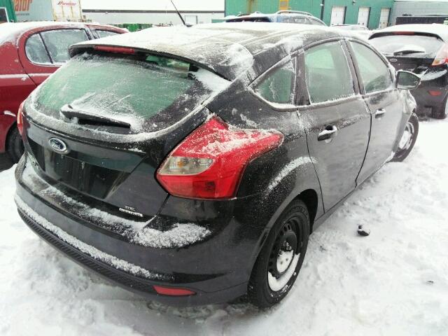 1FADP3K22DL109518 - 2013 FORD FOCUS SE BLACK photo 4