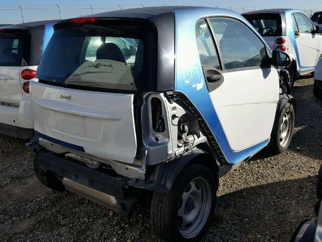 WMEEJ3BA7EK762300 - 2014 SMART FORTWO PUR SILVER photo 4