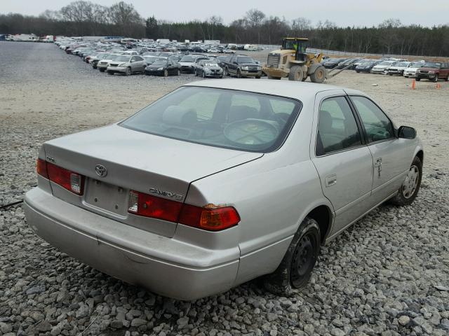 4T1BG22K9YU664392 - 2000 TOYOTA CAMRY CE GRAY photo 4