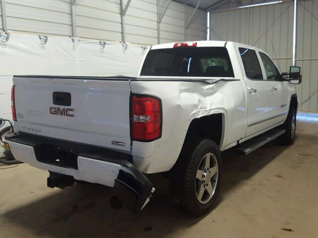 1GT12TEYXHF199498 - 2017 GMC SIERRA K25 WHITE photo 4