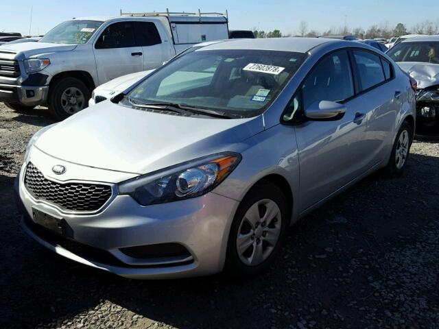 KNAFK4A66F5400880 - 2015 KIA FORTE LX SILVER photo 2