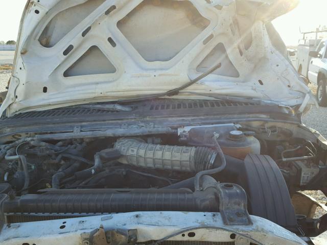 1FDXF46Y15EB79642 - 2005 FORD F450 SUPER WHITE photo 7