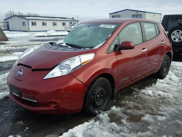 1N4AZ0CPXFC313234 - 2015 NISSAN LEAF S RED photo 2