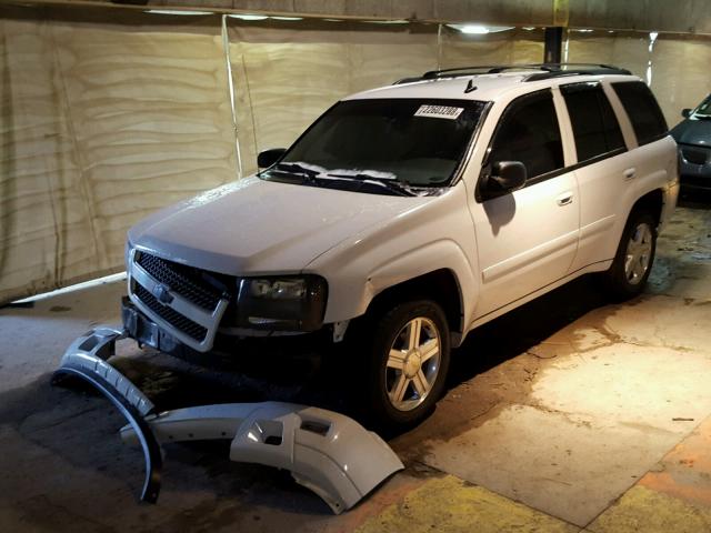 1GNDT13S882242666 - 2008 CHEVROLET TRAILBLAZE WHITE photo 2