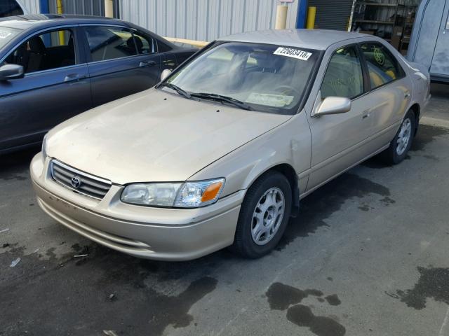 4T1BG22K61U103623 - 2001 TOYOTA CAMRY CE TAN photo 2