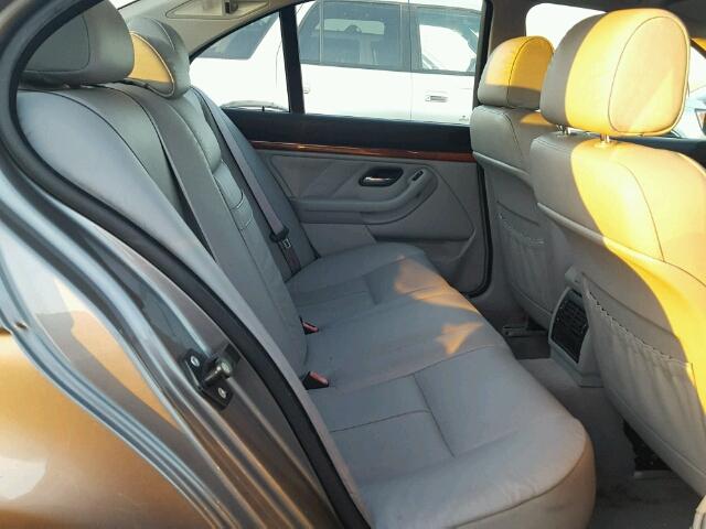 WBADT43462GY40922 - 2002 BMW 525 I AUTO SILVER photo 6