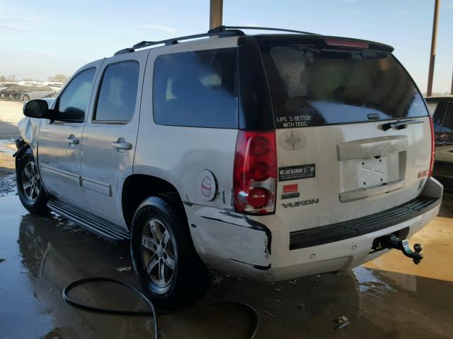 1GKUCAE03AR169129 - 2010 GMC YUKON SLE WHITE photo 3