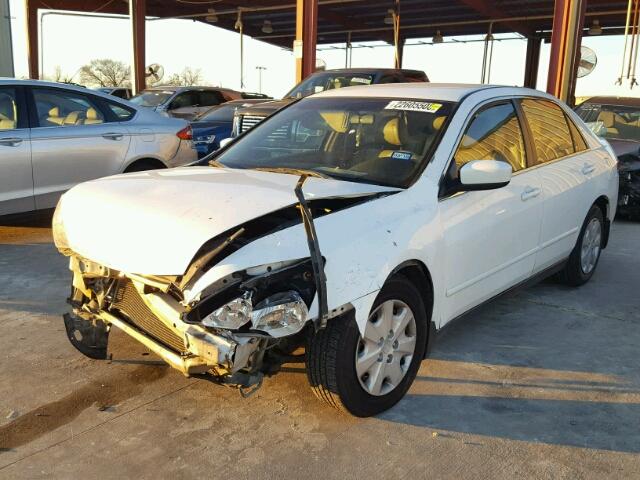 3HGCM56384G708354 - 2004 HONDA ACCORD LX WHITE photo 2