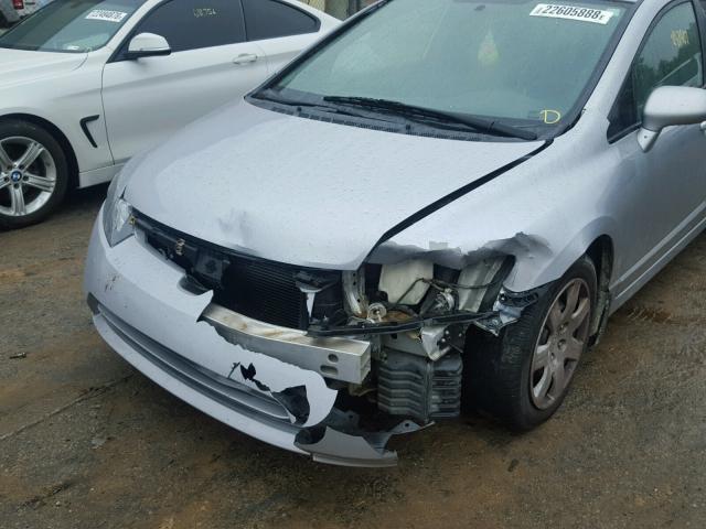 2HGFA16588H357001 - 2008 HONDA CIVIC LX SILVER photo 9