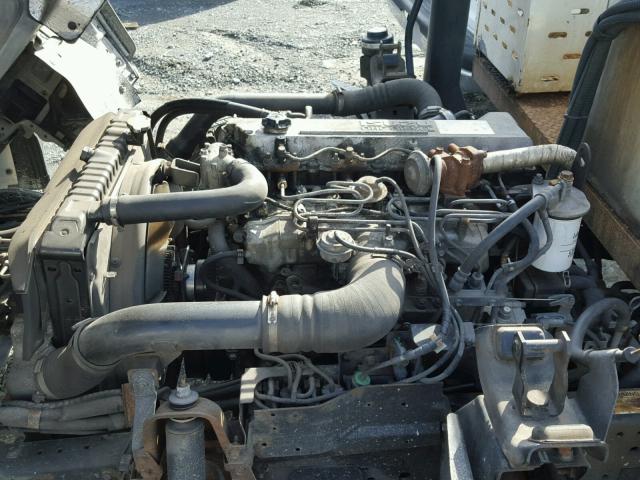 JALB4B14217013950 - 2001 ISUZU NPR WHITE photo 7