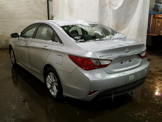 5NPEB4ACXEH941272 - 2014 HYUNDAI SONATA GLS SILVER photo 3