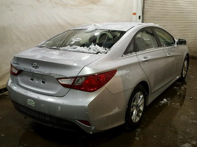 5NPEB4ACXEH941272 - 2014 HYUNDAI SONATA GLS SILVER photo 4