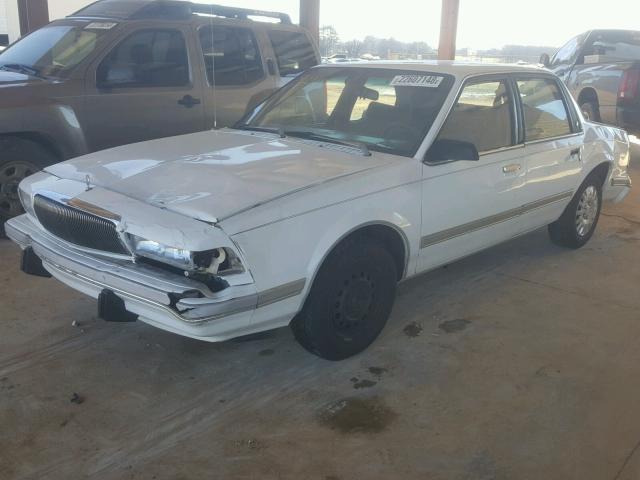 1G4AG54N8P6424256 - 1993 BUICK CENTURY SP WHITE photo 2