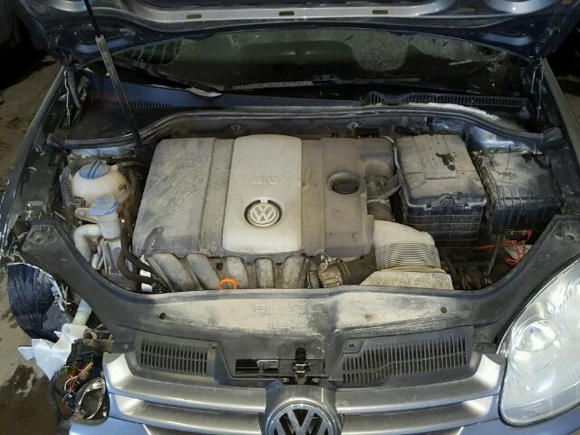 WVWDA71K58W069668 - 2008 VOLKSWAGEN RABBIT GRAY photo 7