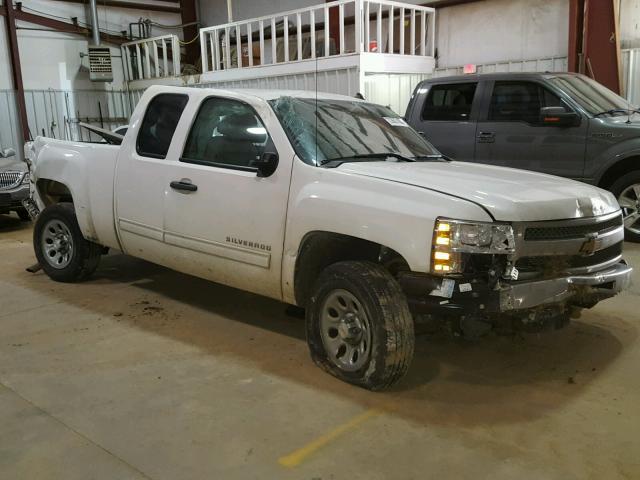 1GCRCSEAXDZ367257 - 2013 CHEVROLET SILVERADO WHITE photo 1