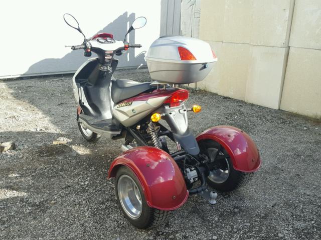 L37LMJBVXEZ020041 - 2014 OTHR SCOOTER RED photo 3