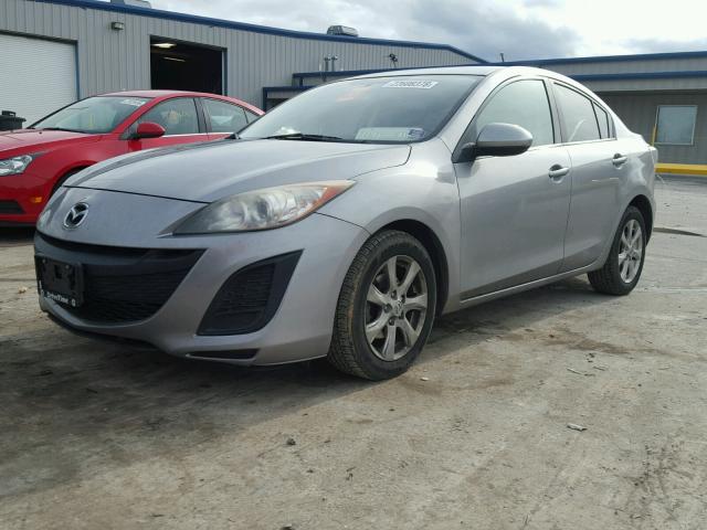 JM1BL1VG6B1445349 - 2011 MAZDA 3 I GRAY photo 2