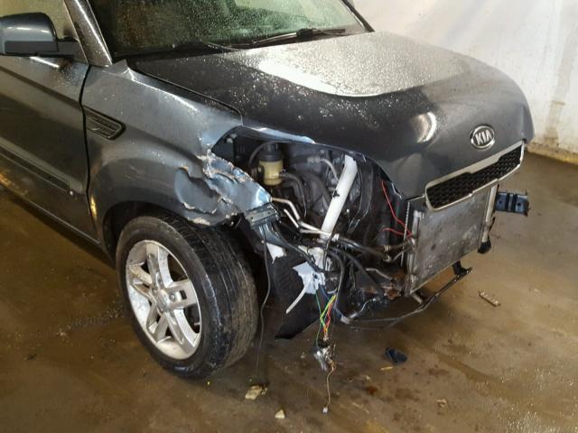 KNDJT2A23B7329616 - 2011 KIA SOUL + BLUE photo 9