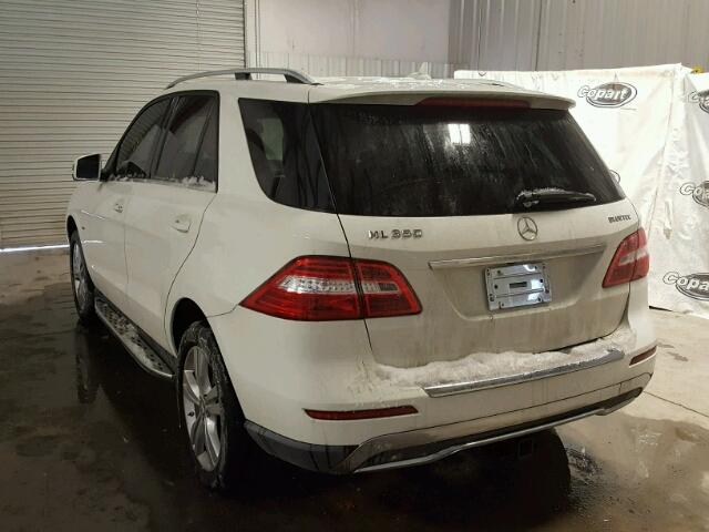 4JGDA2EB8CA016140 - 2012 MERCEDES-BENZ ML 350 BLU WHITE photo 3