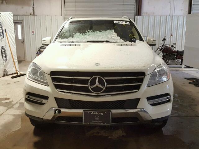 4JGDA2EB8CA016140 - 2012 MERCEDES-BENZ ML 350 BLU WHITE photo 9