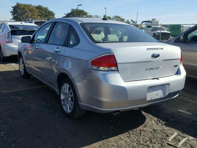 1FAHP3HN3AW177050 - 2010 FORD FOCUS SEL SILVER photo 3