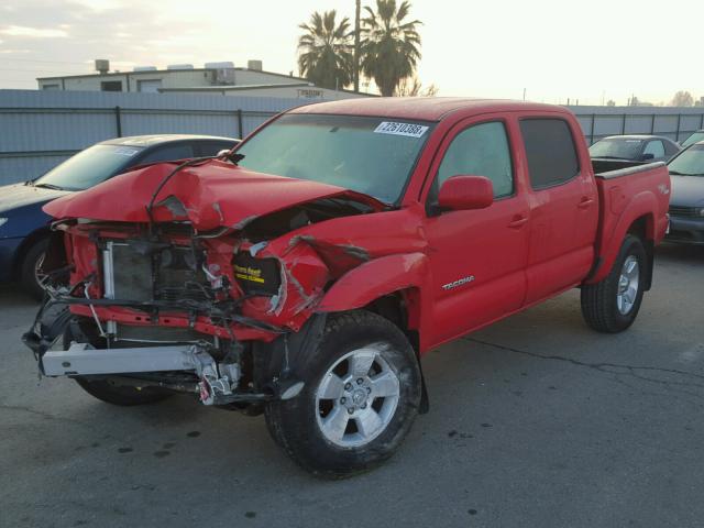 5TEJU62N88Z504831 - 2008 TOYOTA TACOMA DOU RED photo 2