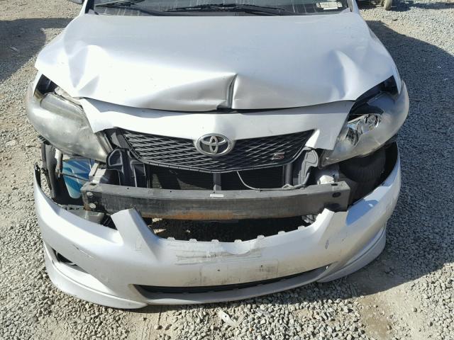 1NXBU40E39Z099298 - 2009 TOYOTA COROLLA BA SILVER photo 7