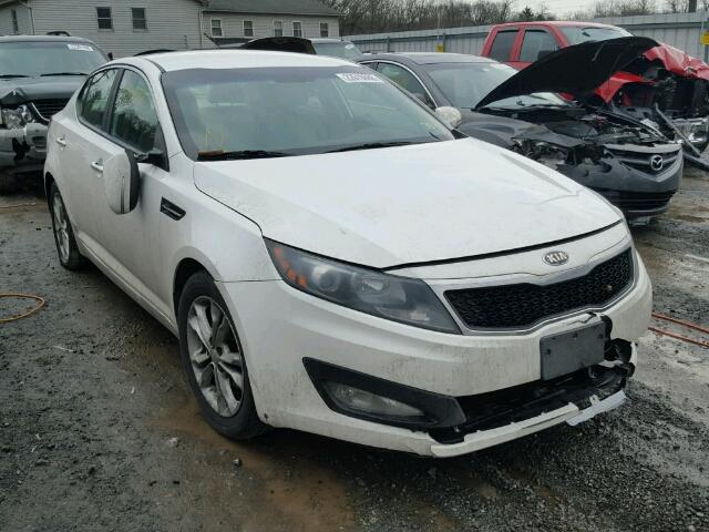 5XXGM4A7XDG136677 - 2013 KIA OPTIMA LX WHITE photo 1